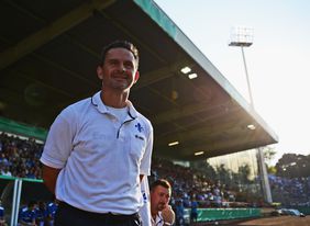 Darmstadt Cheftrainer Dirk Schuster. Foto: getty images