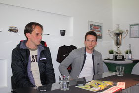 Die Trainer der beiden Finalteilnehmer: Rüdiger Rehm (SVWW, li.) und Florian Dempewolf (SVH, re.). Foto: Matheis