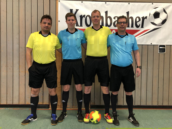 Die Schiedsrichter des Finaltages (v.l.n.r. Meiko Becker, Marcus Schmidt, Volker Höpp, Rene Sauerwald)