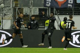 Danny da Costa bejubelt sein Tor zum 1:0. Foto: getty images