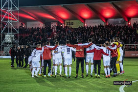 Der FC Gießen feiert den Halbfinaleinzug nach dem Sieg über Regionalligist FSV Frankfurt. Foto: FC Gießen