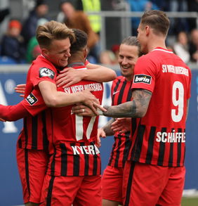 Den 2.Liga-Aufstieg weiter fest im Blick - 3:0-Sieg für den SV Wehen Wiesbaden. [Foto: SVWW]
