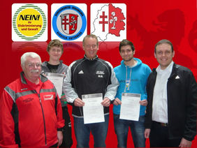 Die Lehrgangsbesten Daniel Gillmann, Marco Börner und David Cwik zusammen mit KSO Kurt Apel (links) und KLW Karsten Vollmar (rechts), Foto: privat