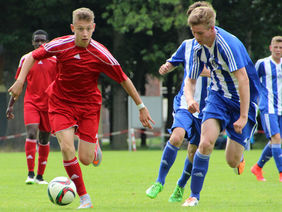 Hessens U15 (in rot) trat in den Spielen unterschiedlich stark auf. Foto: Zinsel