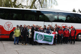 Die Kreissieger vor der Abfahrt zum Hoherodskopf mit dem HFV-Bus. Foto: privat