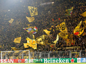 Der SV Darmstadt 98 nimmt es mit der "gelben Wand" auf. Foto: getty images