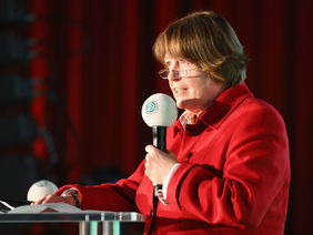 Hannelore Ratzeburg, DFB-Vizepräsidentin für Frauen und Mädchenfußball, begrüßte die Anwesenden. Foto: getty images