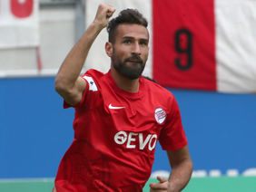 Der Offenbacher Benjamin Pintol erzielte den entscheidenden Treffer zum 2:1. Foto: getty images
