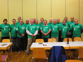 Kreisschiedsrichterausschuss Gießen in T-Shirts des Fair Play Forums, Foto: privat
