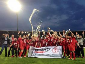Der KSV Hessen Kassel feiert den Hessenpokalsieg! Foto: KSV