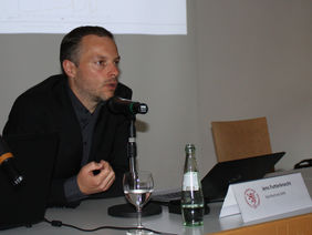 DFB-Experte Jens Futterknecht von der Abteilung Spielbetrieb referierte zum Thema Wettmanipulation. Foto: Büter